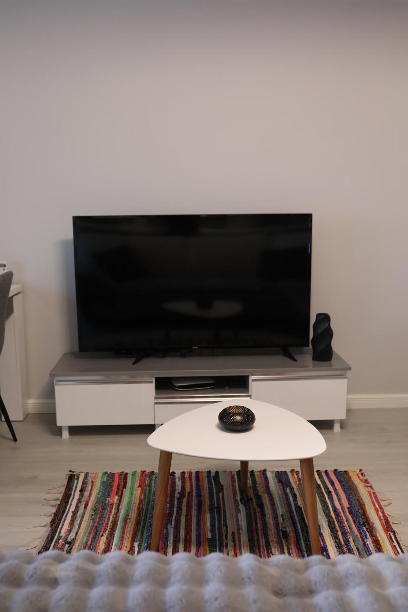 Tirana Gallery Apartment - City Center View エクステリア 写真